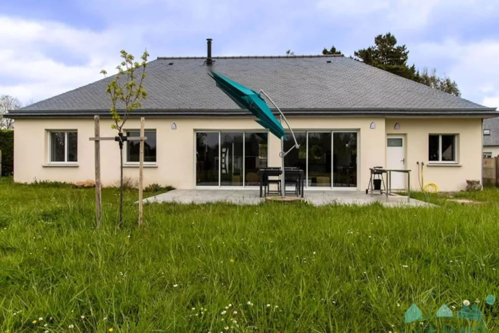 Résidence 101-frehel-Niet-getagd