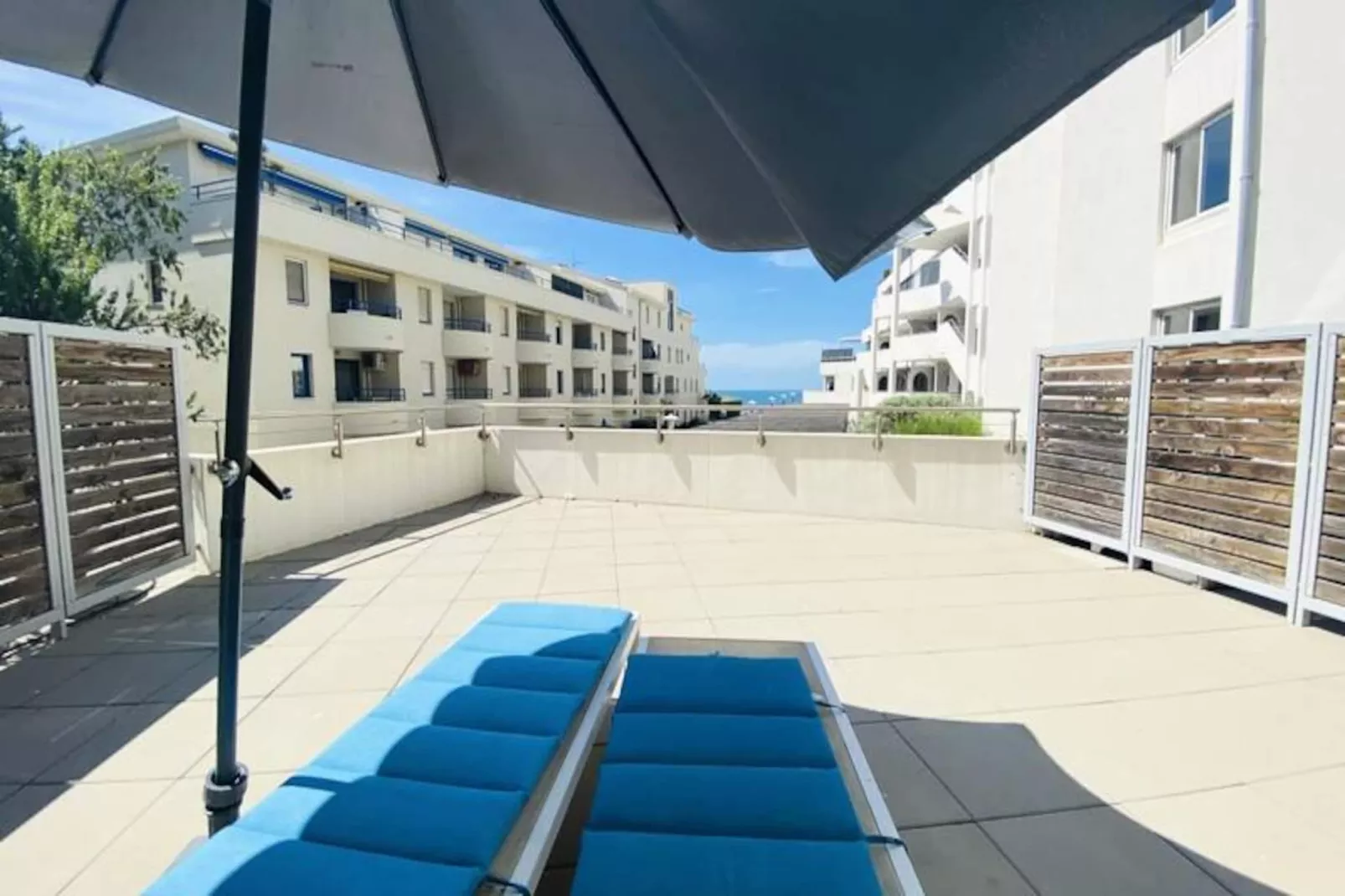 Résidence Terrasse Ensoleill&eacute;e : Appartement 1 Chambre 1 Cabine Vue Mer Terrasse-Niet-getagd