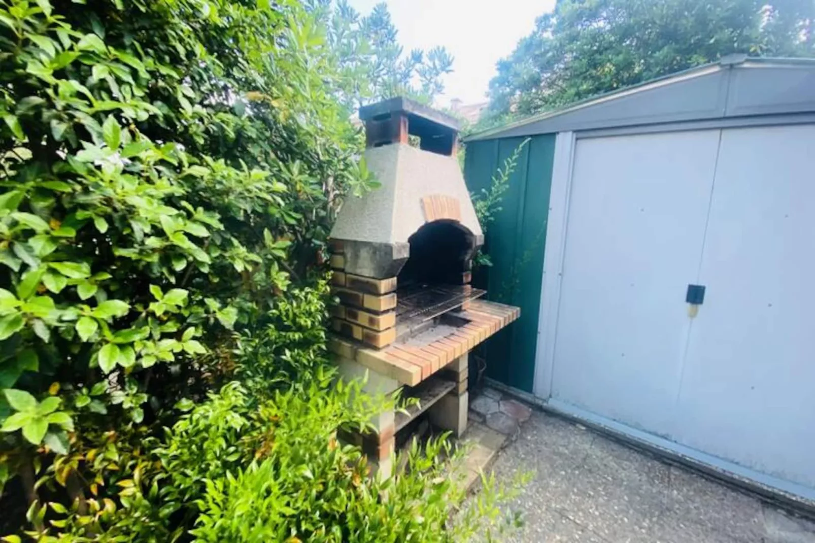 Résidence Les Pinedes - Un Jardin Fleuri &agrave; C&ocirc;t&eacute; De La Plage-Niet-getagd