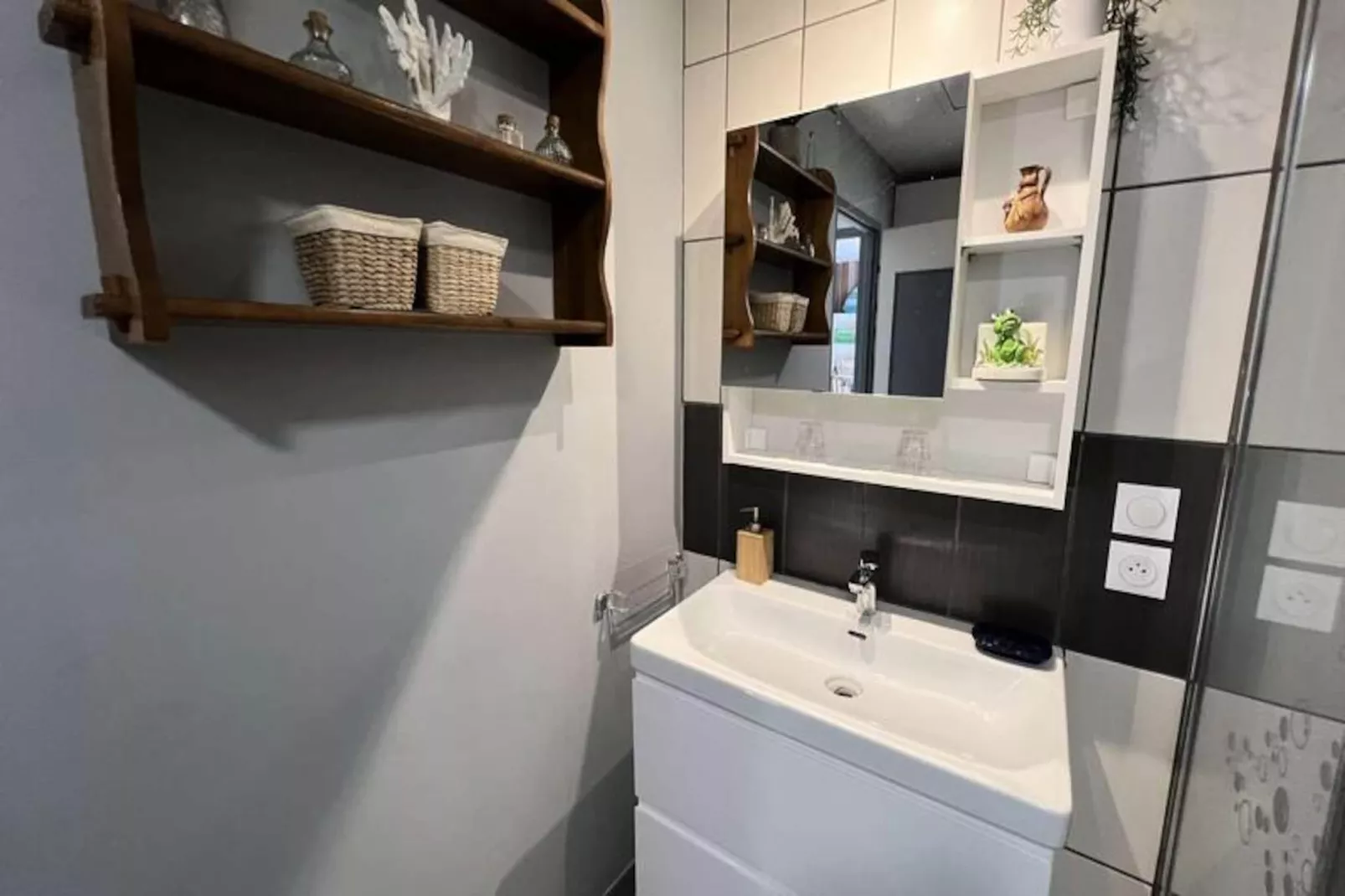 Résidence 058-vendays Montalivet-Niet-getagd