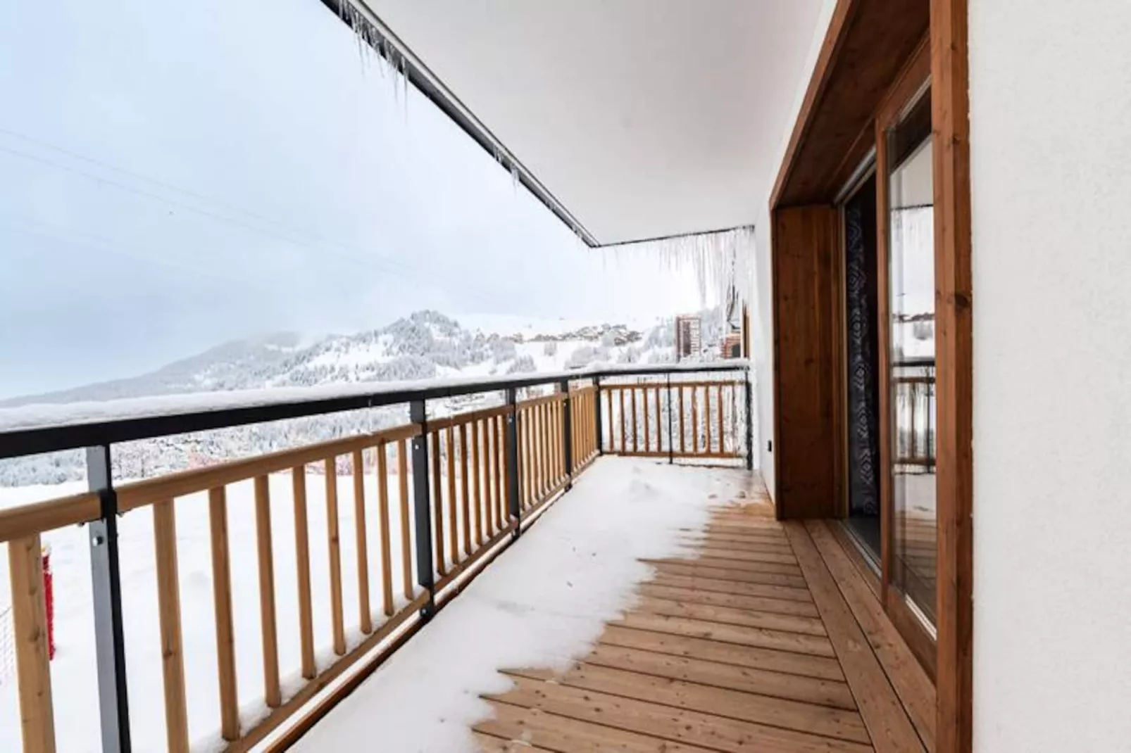 Résidence Manaka-Niet-getagd