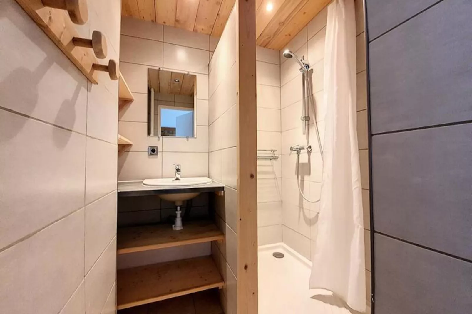 Résidence Lac Du Lou-Niet-getagd