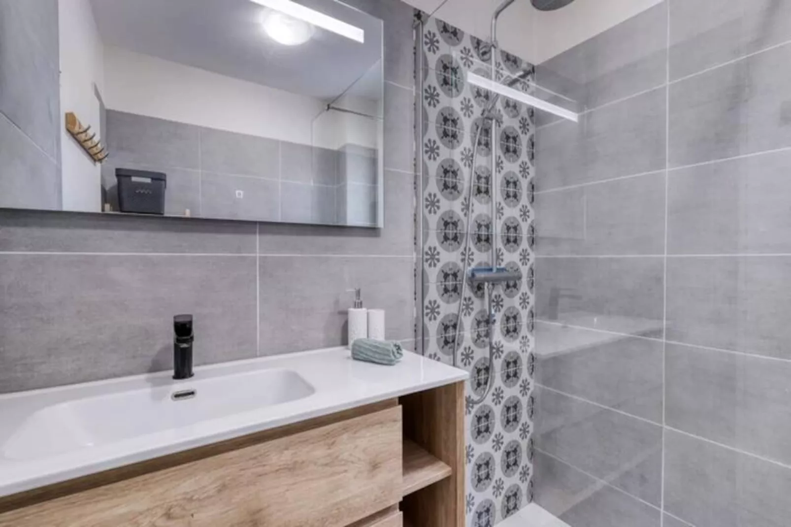 Résidence T3 R&eacute;cent Dans R&eacute;sidence Avec Piscine &agrave; La Favi&egrave;re-Niet-getagd