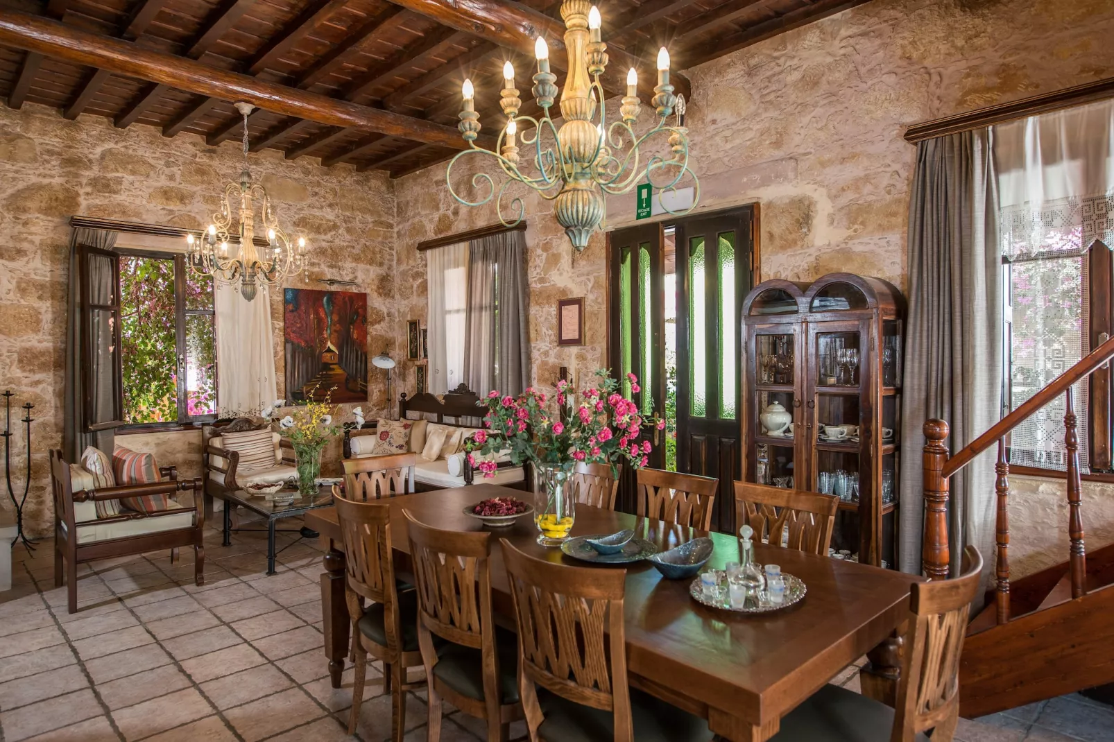 Villa Arhontariki 8prs-Eetkamer