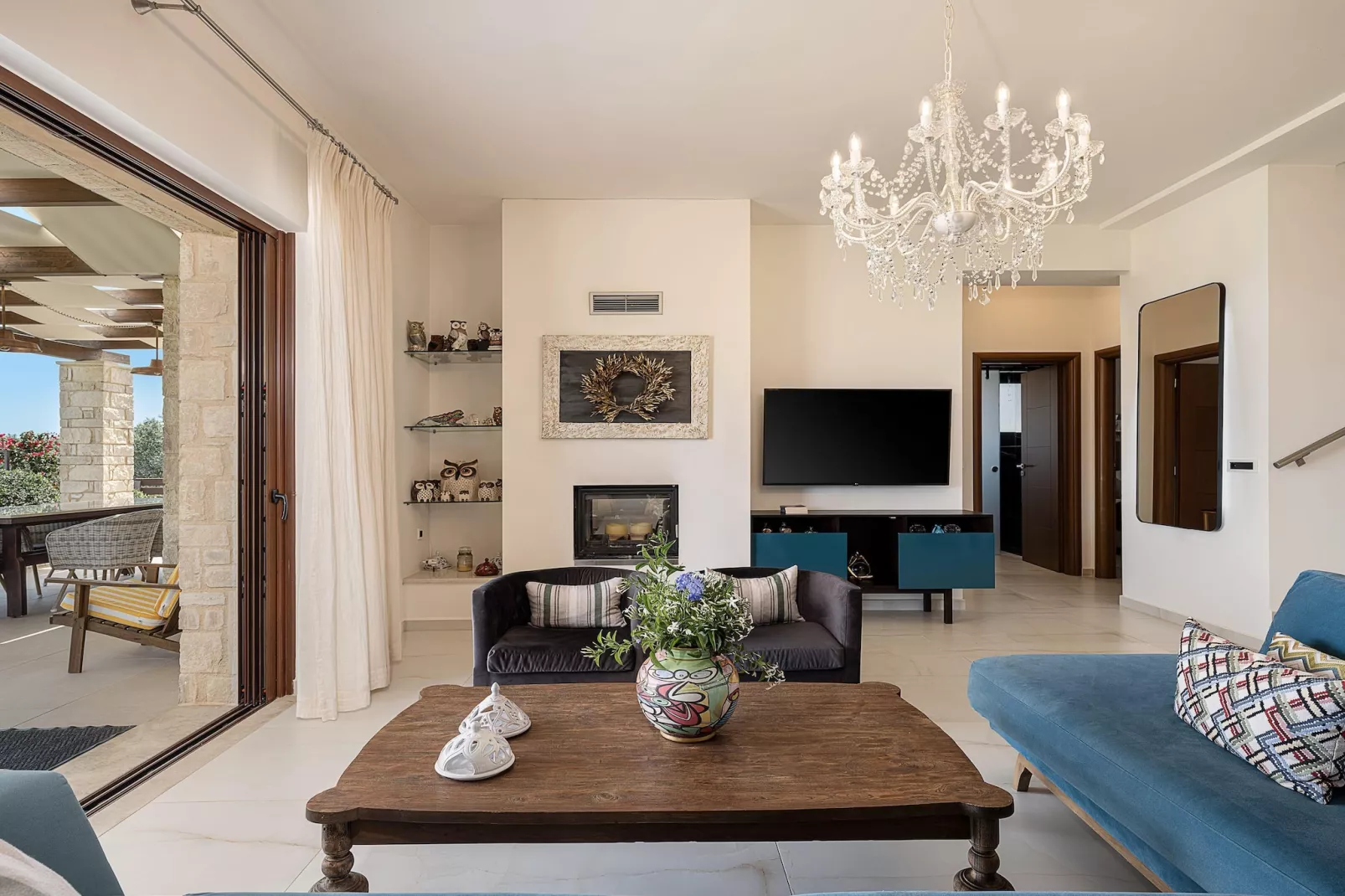 Villa Aloni 7prs-Woonkamer