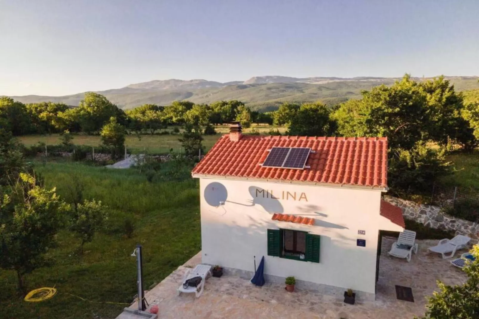 Village Holiday House Ivan Kozina with Pool-Buitenlucht