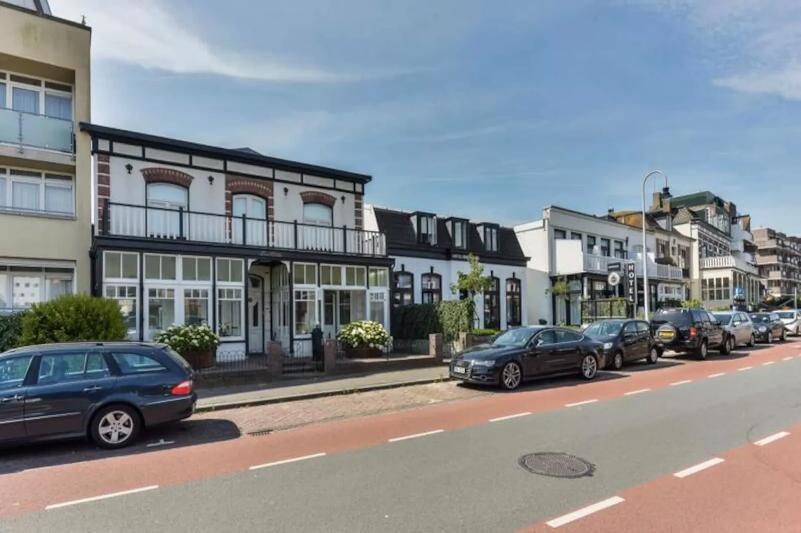 Villa Loft Apartment With Light Garden Room-Niet-getagd