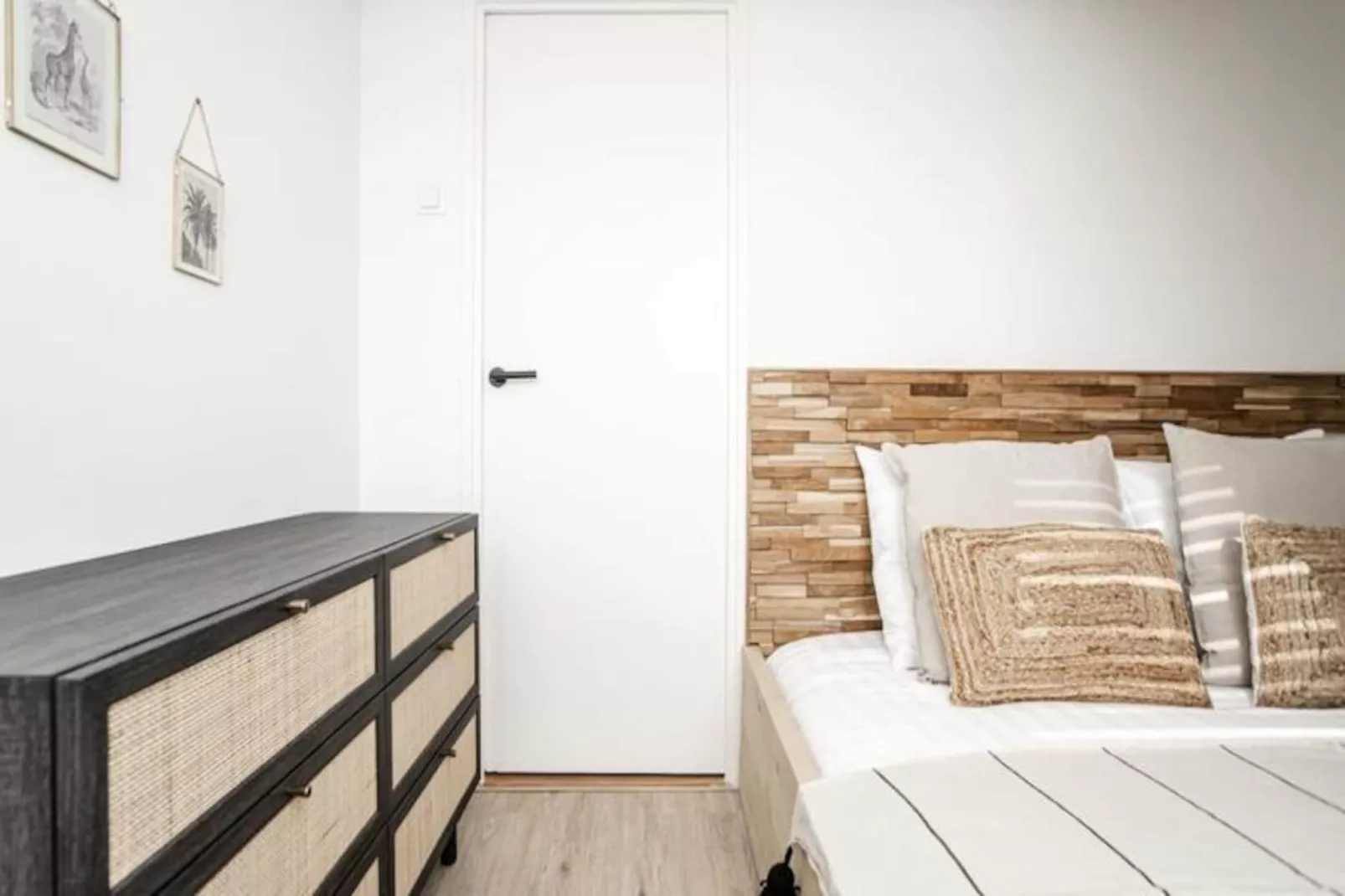 Yucca Beachhouse - Luxury Loft Apartment-Niet-getagd