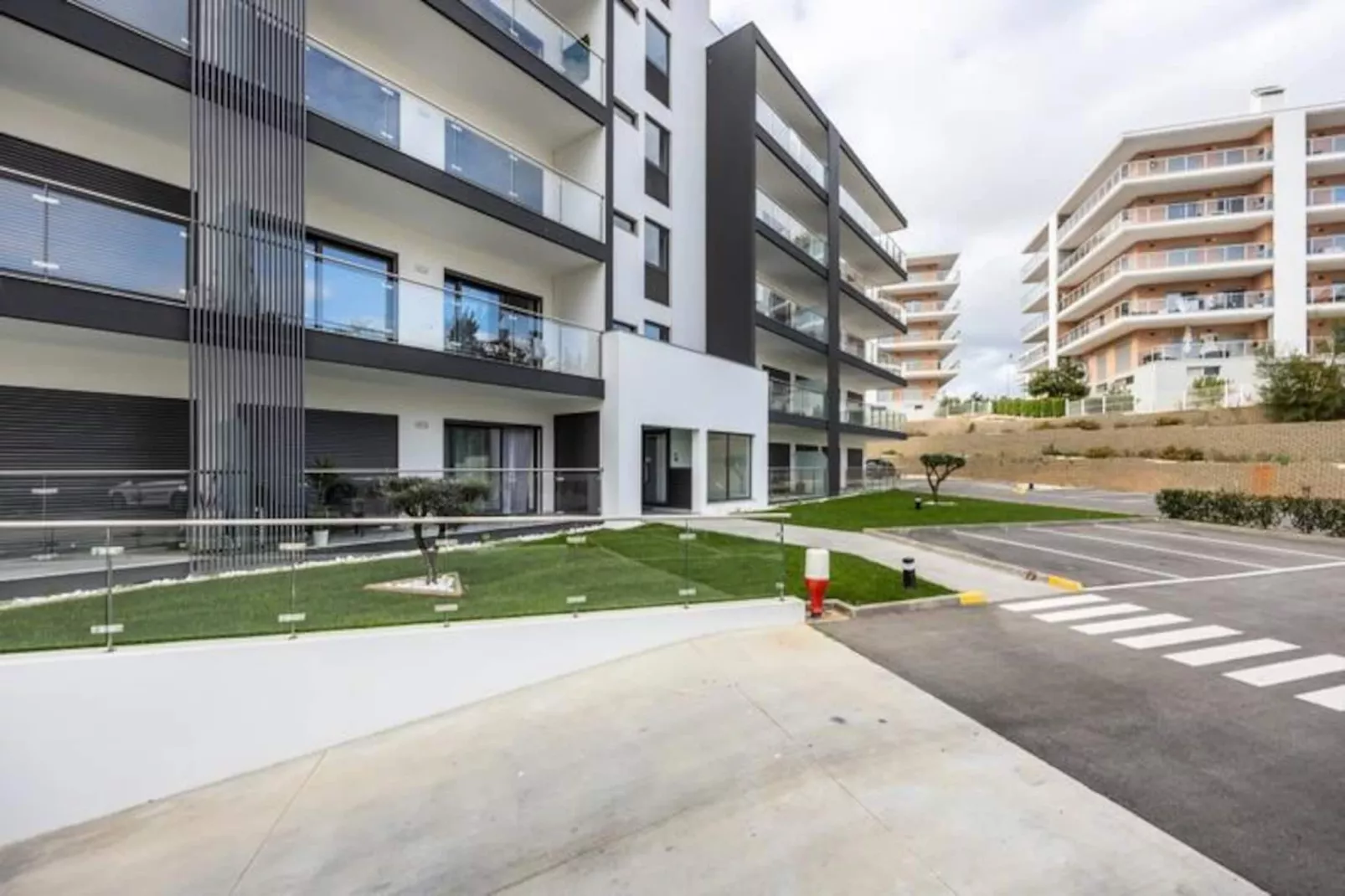 Monte Residence - The Sweet Escape-Niet-getagd