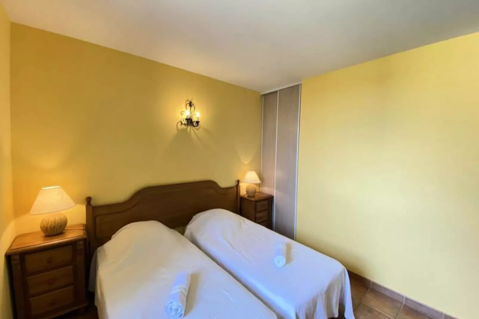 04b7 : Beau T3 Au Coeur Des Lavandes - Piscine-Niet-getagd