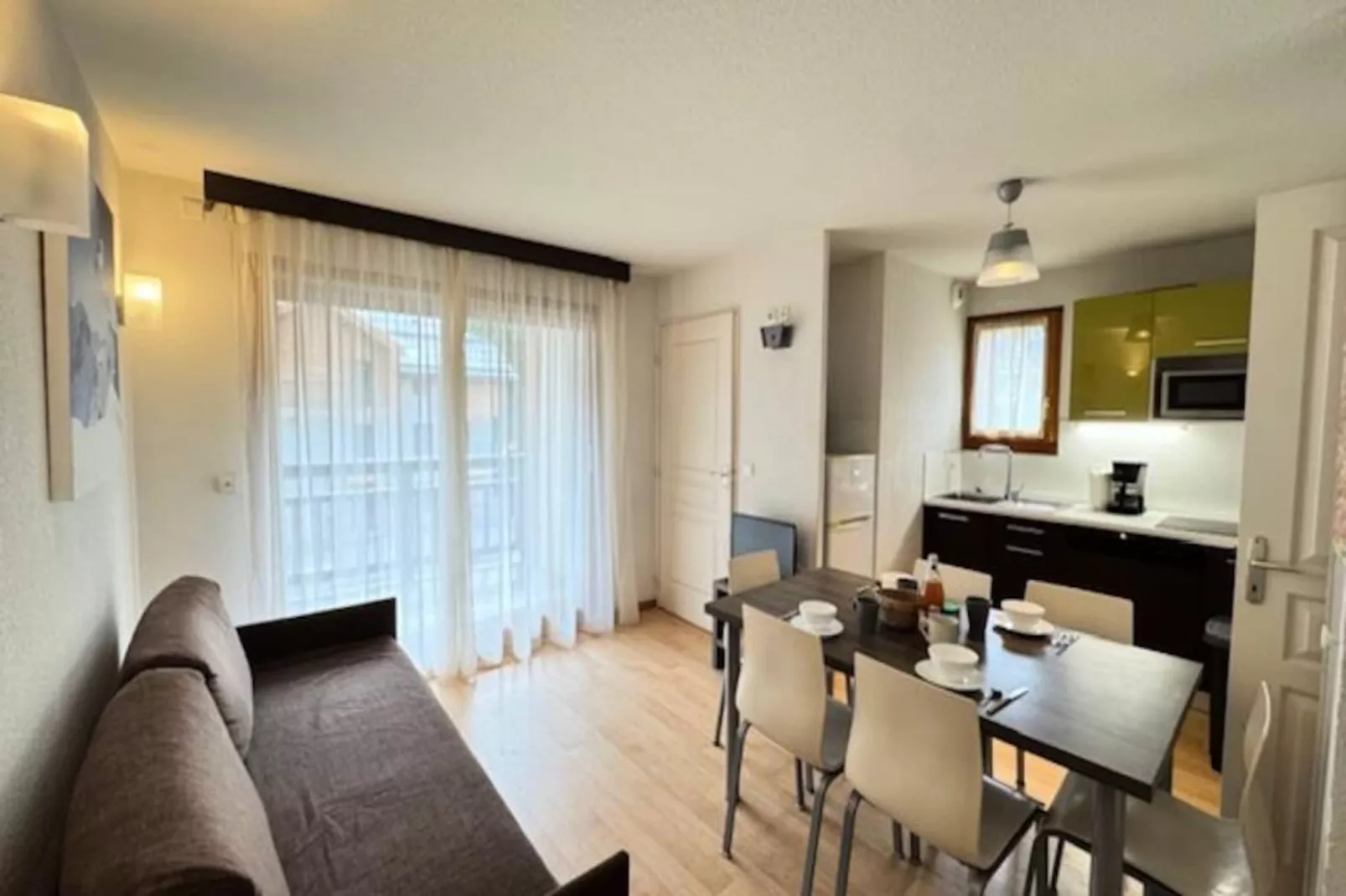 Résidence Eterlou-Niet-getagd