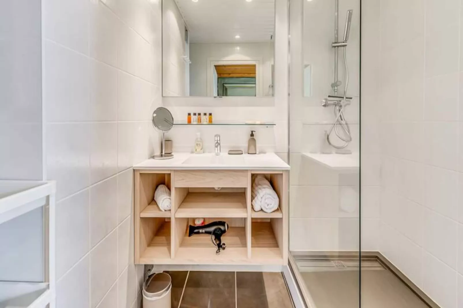 Résidence Combe Folle-Niet-getagd