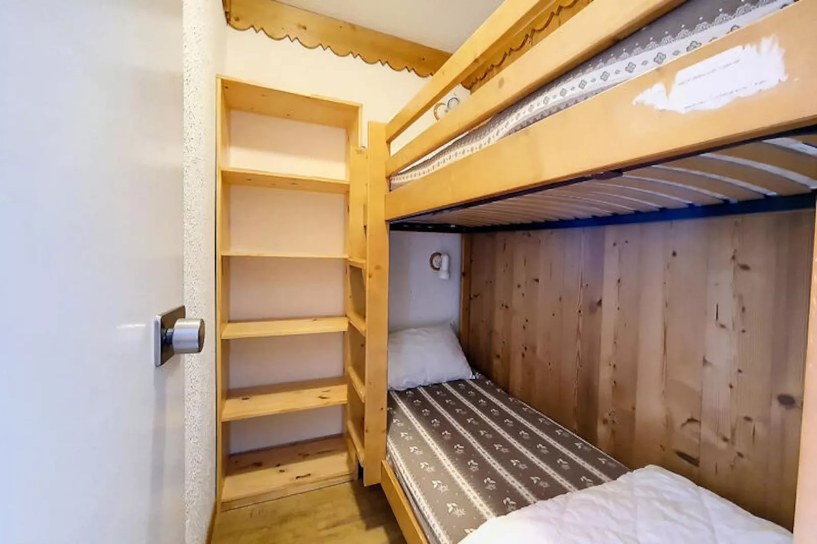 Résidence Villaret-Niet-getagd