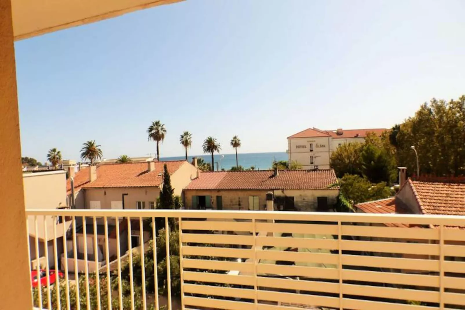 Résidence Le Cardinal-Niet-getagd