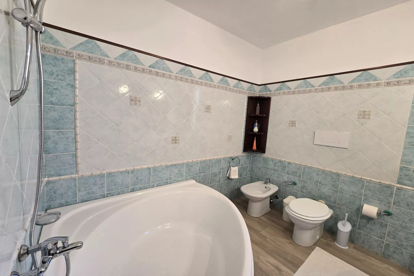 VILLA MARGHERITA-Badkamer