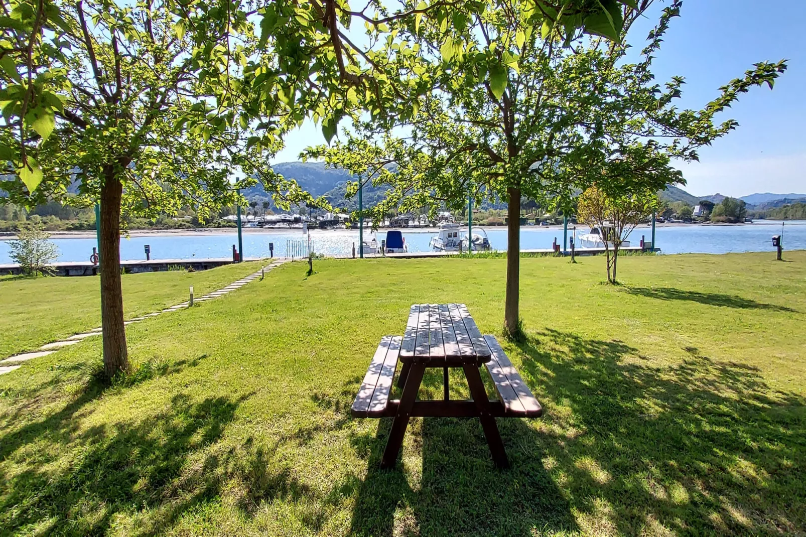 Camping Marina 3B // Mobile Home 5 Pax MH1-Tuinen zomer