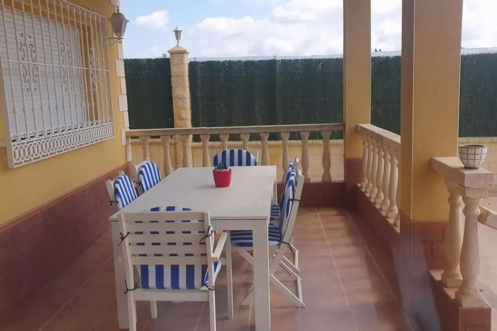 Villa Valerya-Terrasbalkon