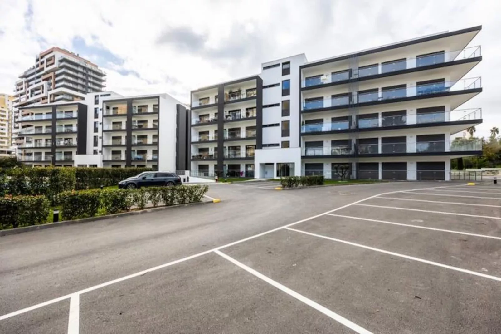 Monte Residence - The Sweet Escape-Niet-getagd