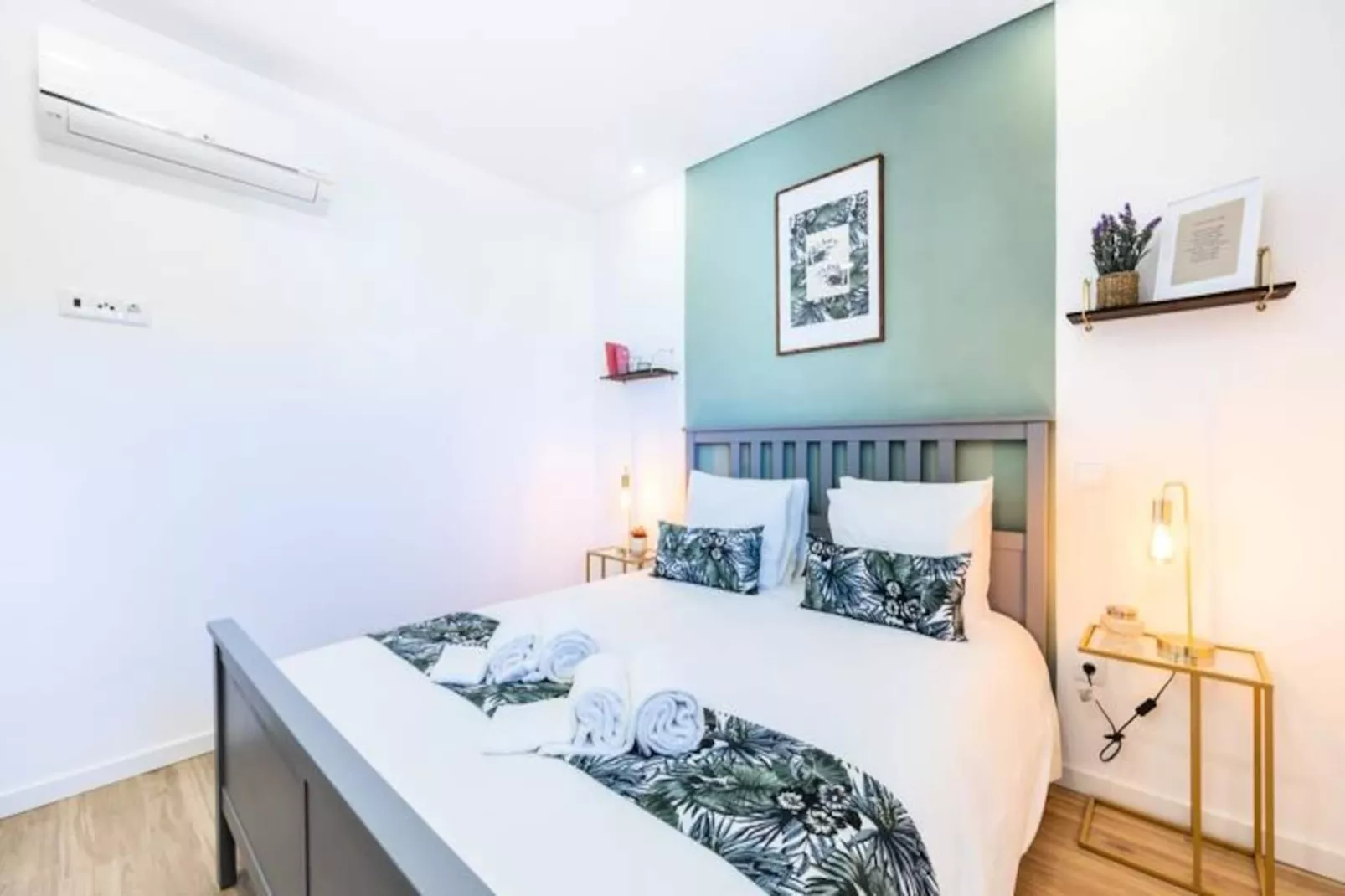 The Kuuyi Suite - Burgau-Niet-getagd