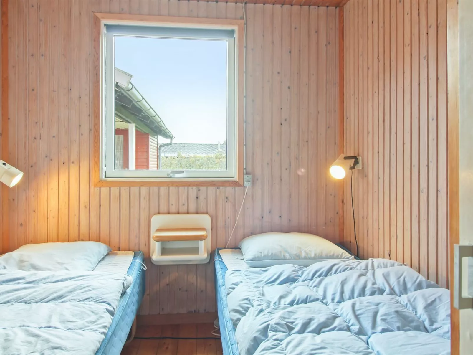 "Jule" - 600m from the sea-Binnen