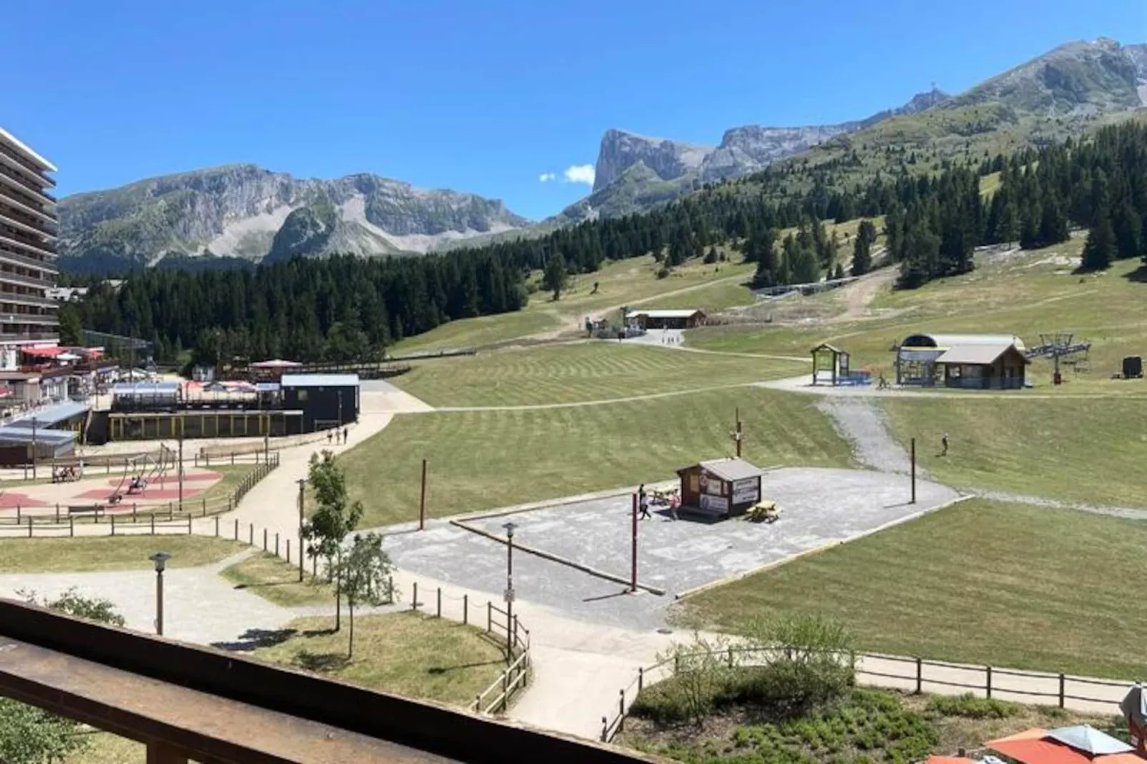 Résidence Le Bois D'aurouze-Niet-getagd