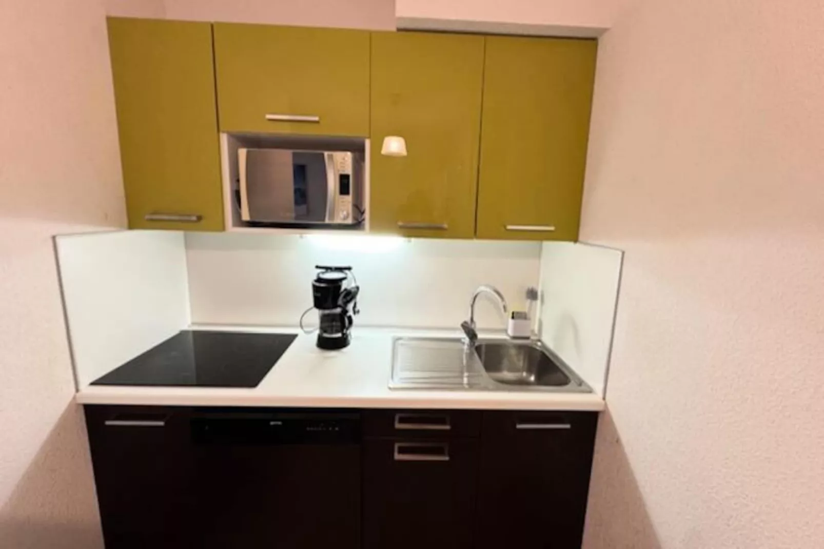 Résidence Eterlou-Niet-getagd