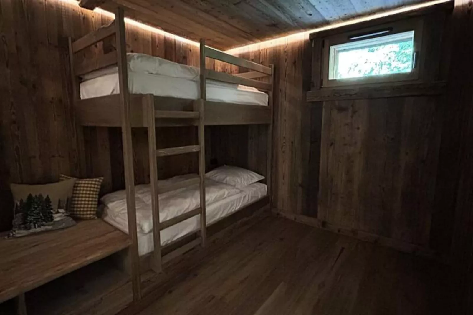 Résidence Black Rock-Niet-getagd