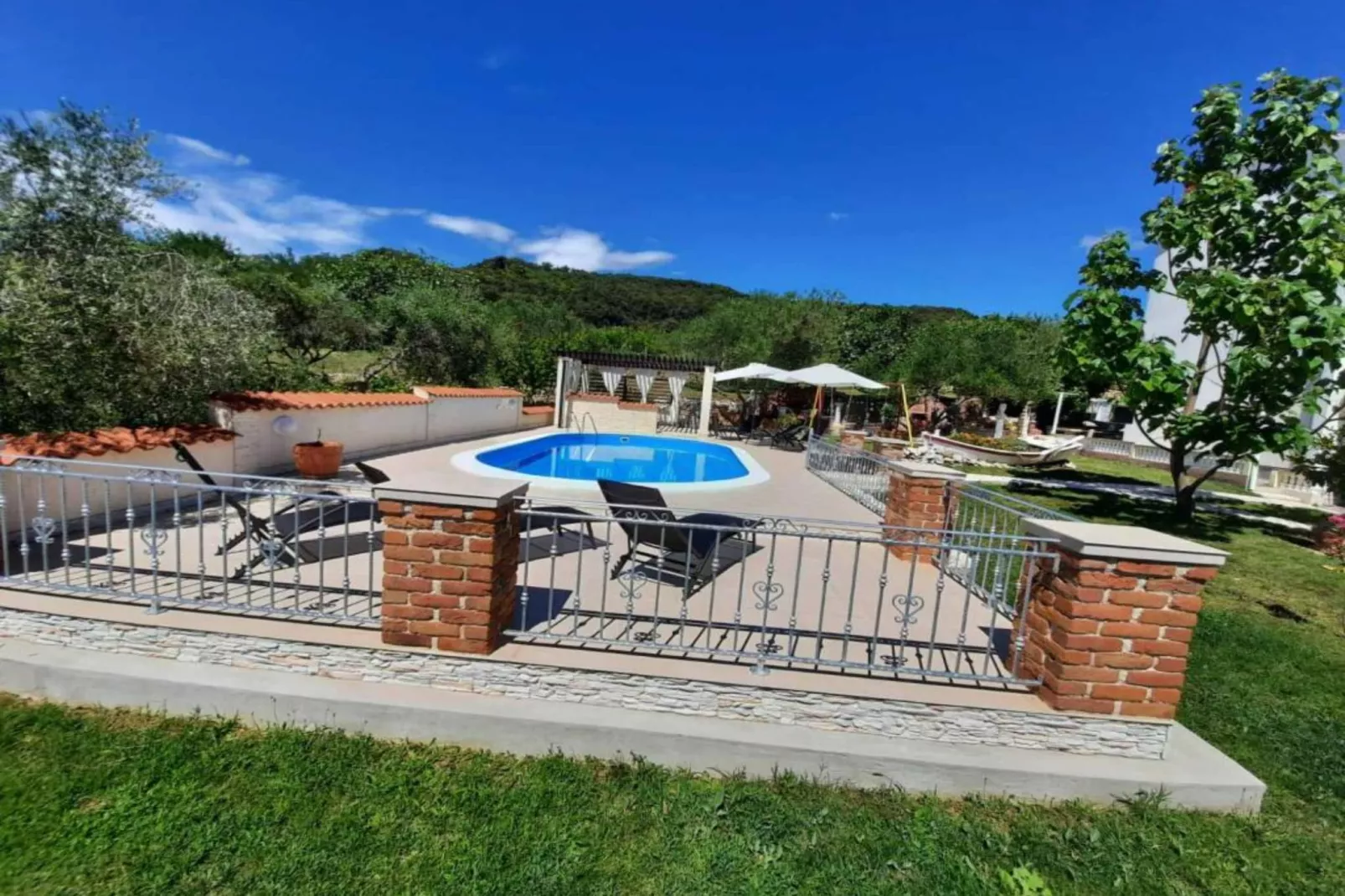 Apartments Matušan Kampor Rab - Two Bedroom Apartment With Balcony (A2)-Zwembad