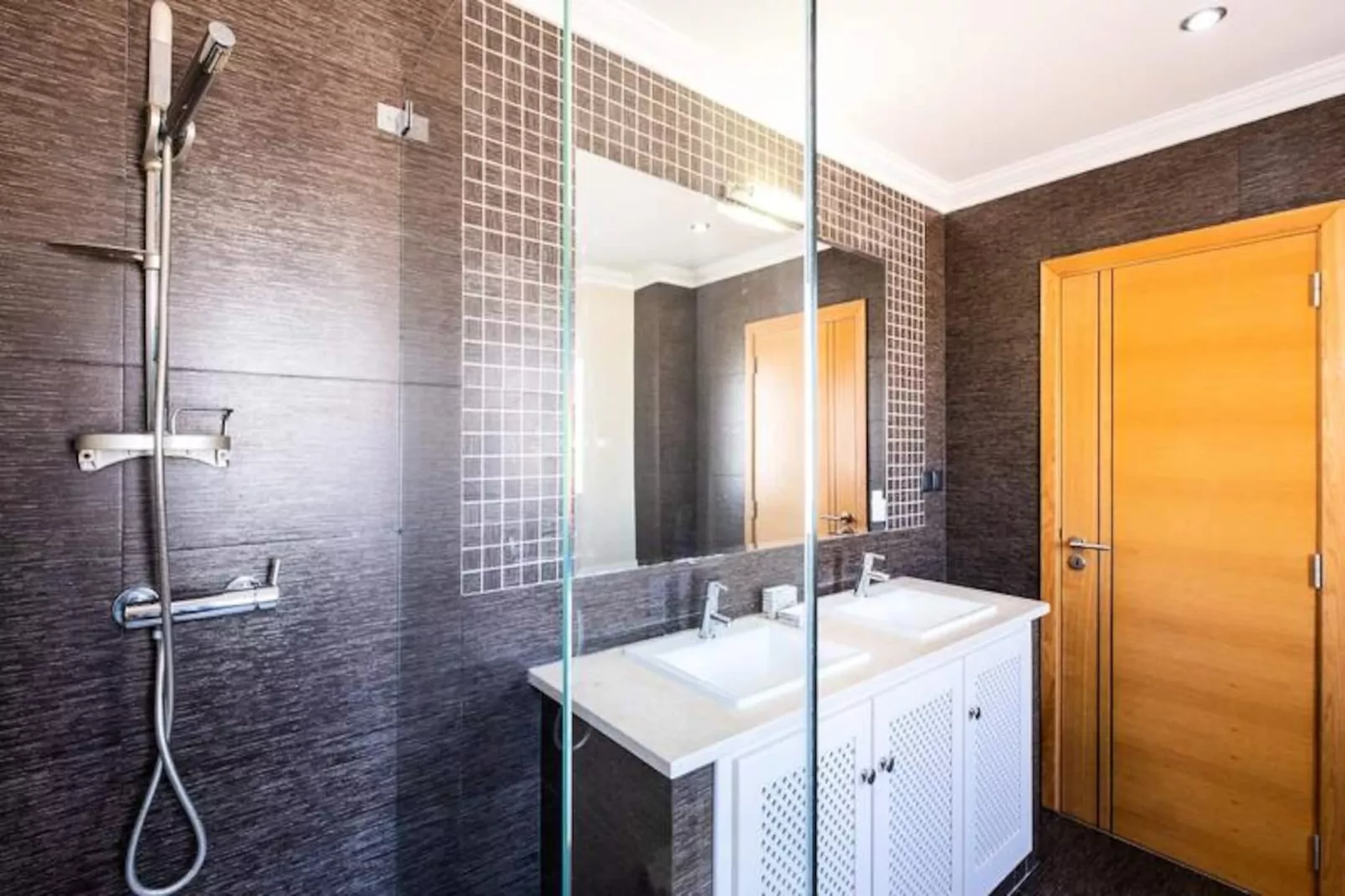 Maison à Guia-Niet-getagd