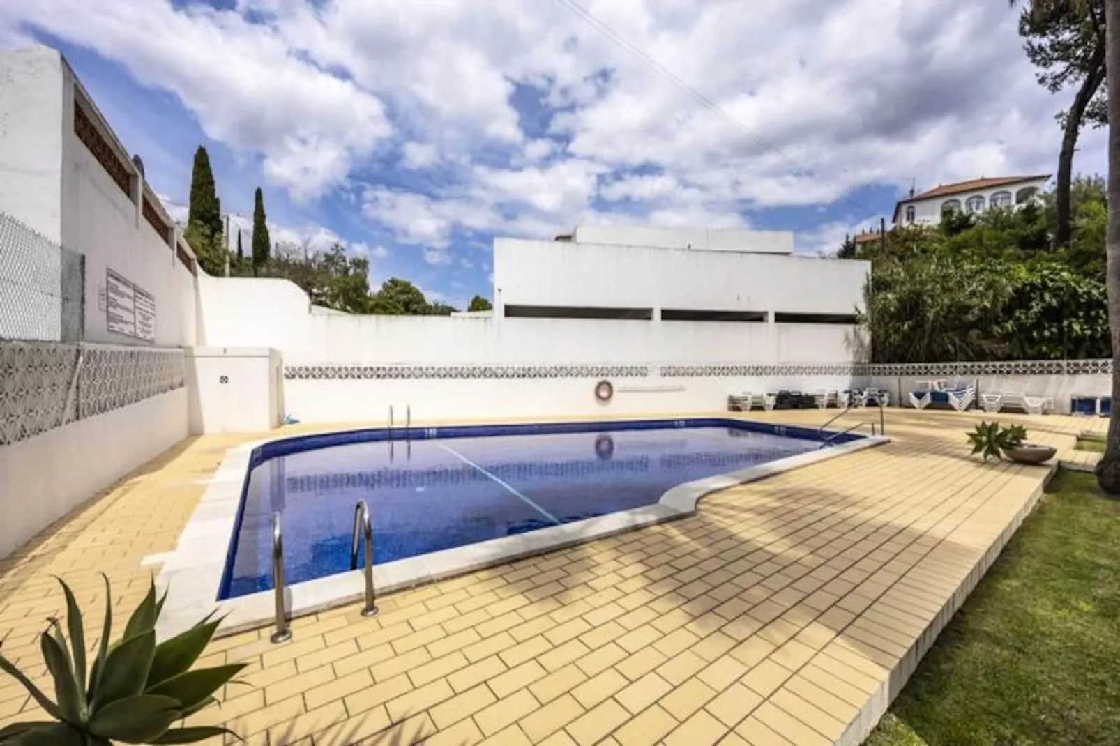 Condo Rénové Au Bord De La Piscine - Au Coeur De Carvoeiro !-Niet-getagd