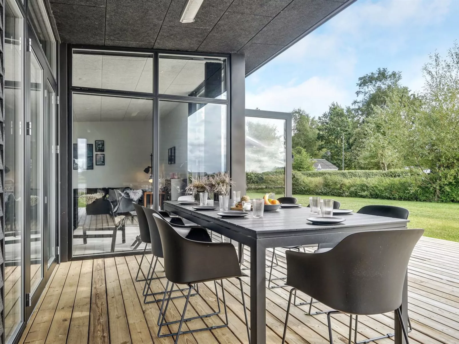 "Emelina" - 300m from the sea-Buiten