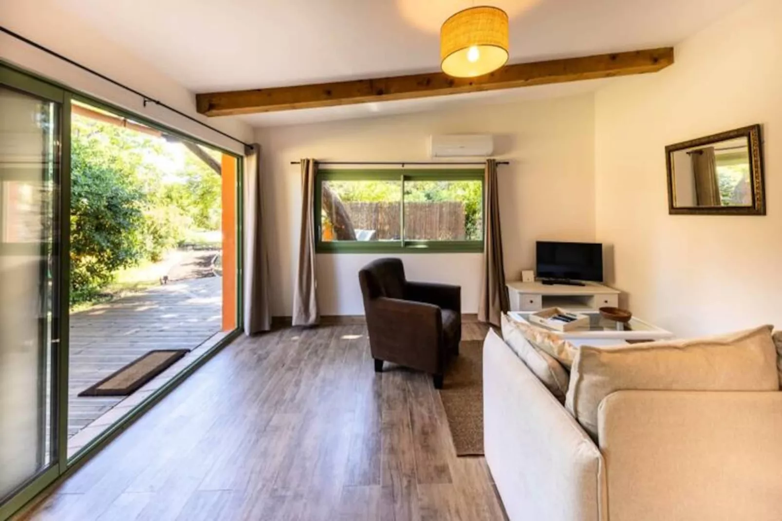 06bv2 : Joli Cottage Au Calme Avec Piscine-Niet-getagd