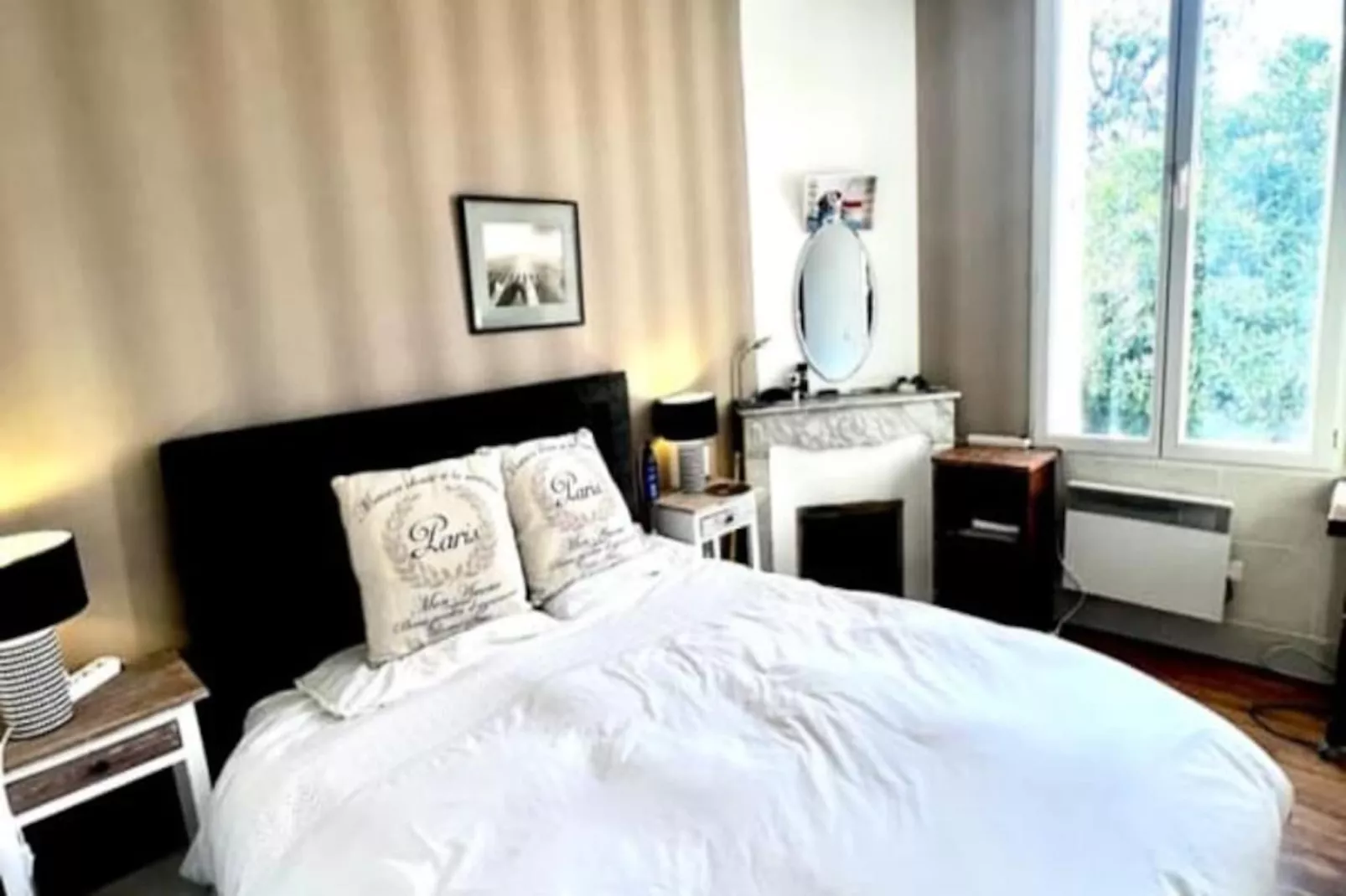 Résidence Maison De Vacances Au Centre-ville D'antibes Avec Piscine Priv&eacute;e-Niet-getagd