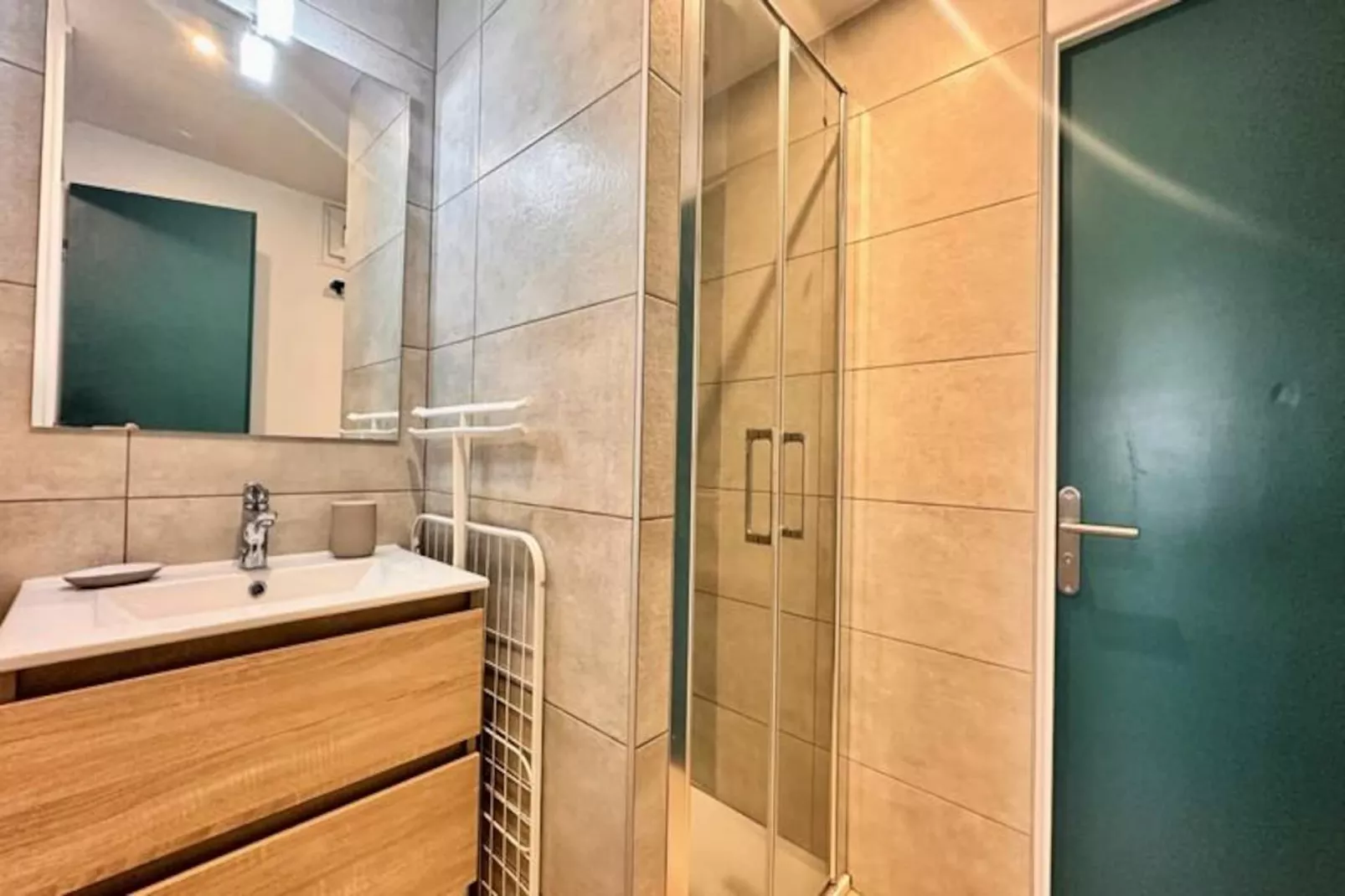 Résidence Le Farniente - Appartement Rez-de-chauss&eacute;e Dans R&eacute;sidence Face &agrave; La Plage-Niet-getagd