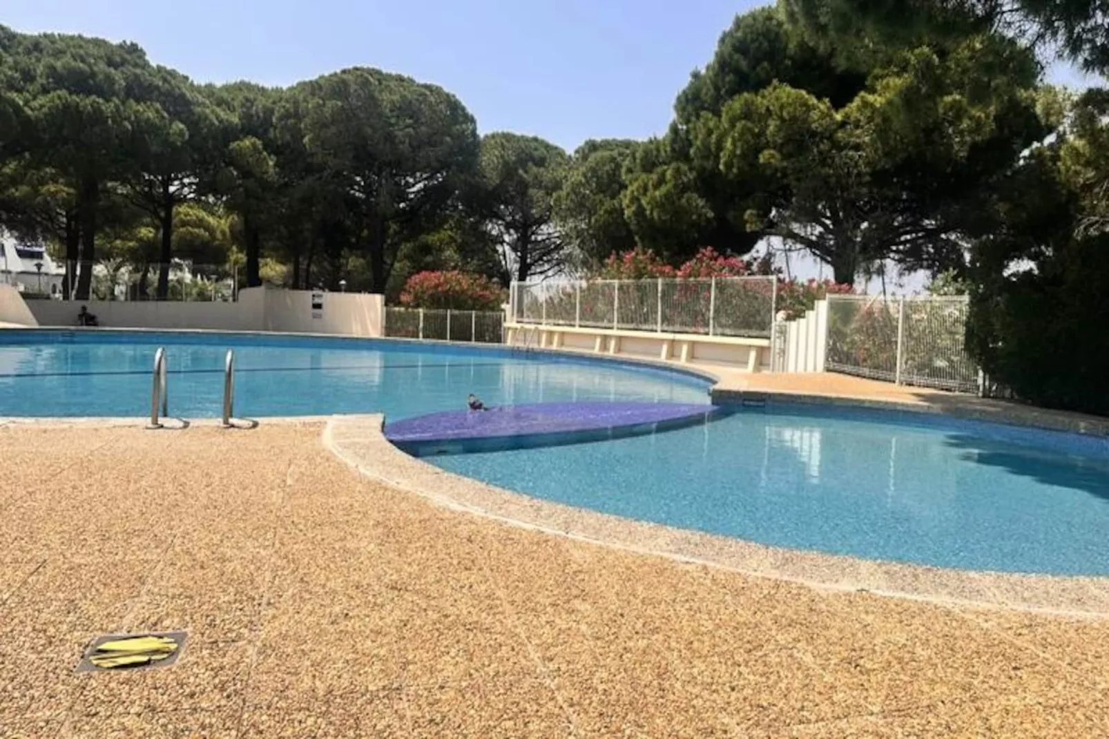 Résidence Le Quai Aux Fleurs - Résidence Avec Piscine Proche De La Mer-Niet-getagd