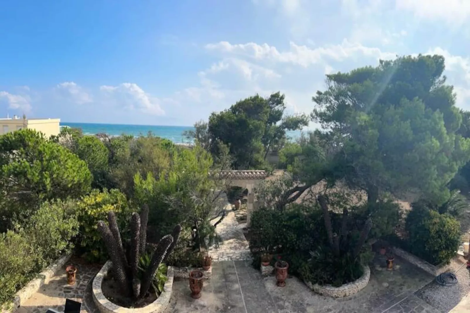 Villa Secret Du Jardin Face &agrave; La Mer-Niet-getagd