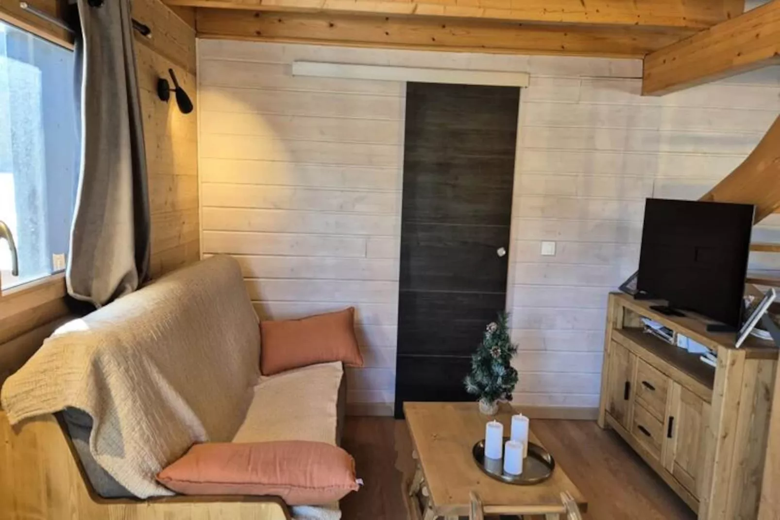 Chalet Nordique Pour 6 Personnes à La Féclaz - Piscine été-Niet-getagd