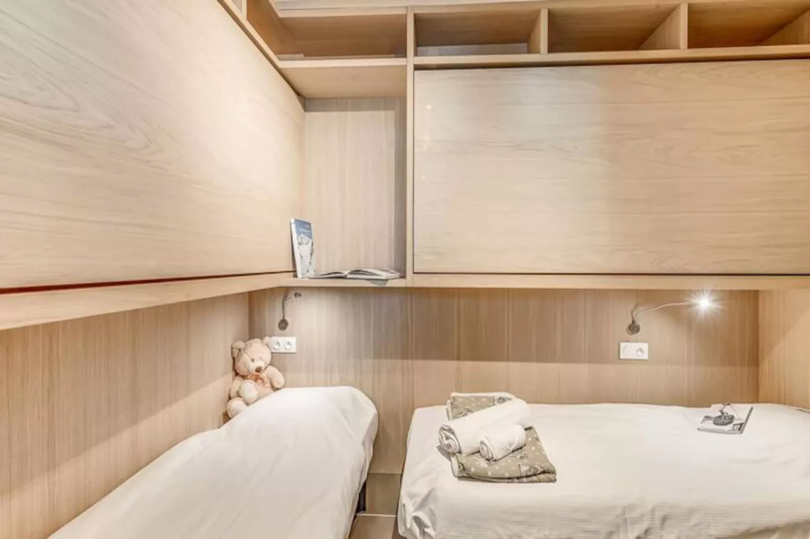 Résidence Combe Folle-Niet-getagd