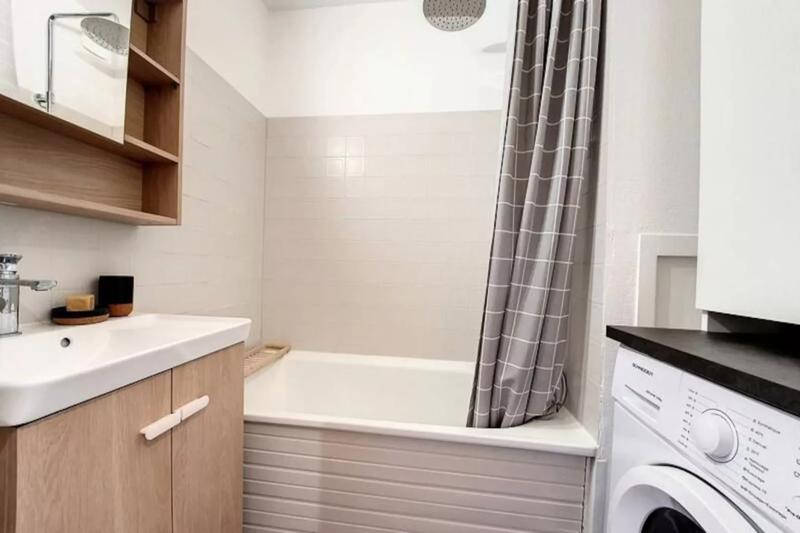 Résidence Combes-Niet-getagd