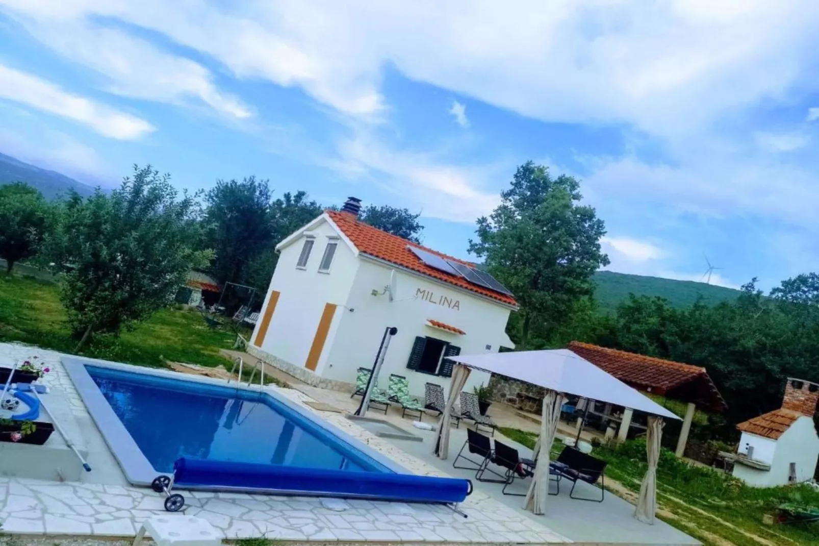 Village Holiday House Ivan Kozina with Pool-Zwembad