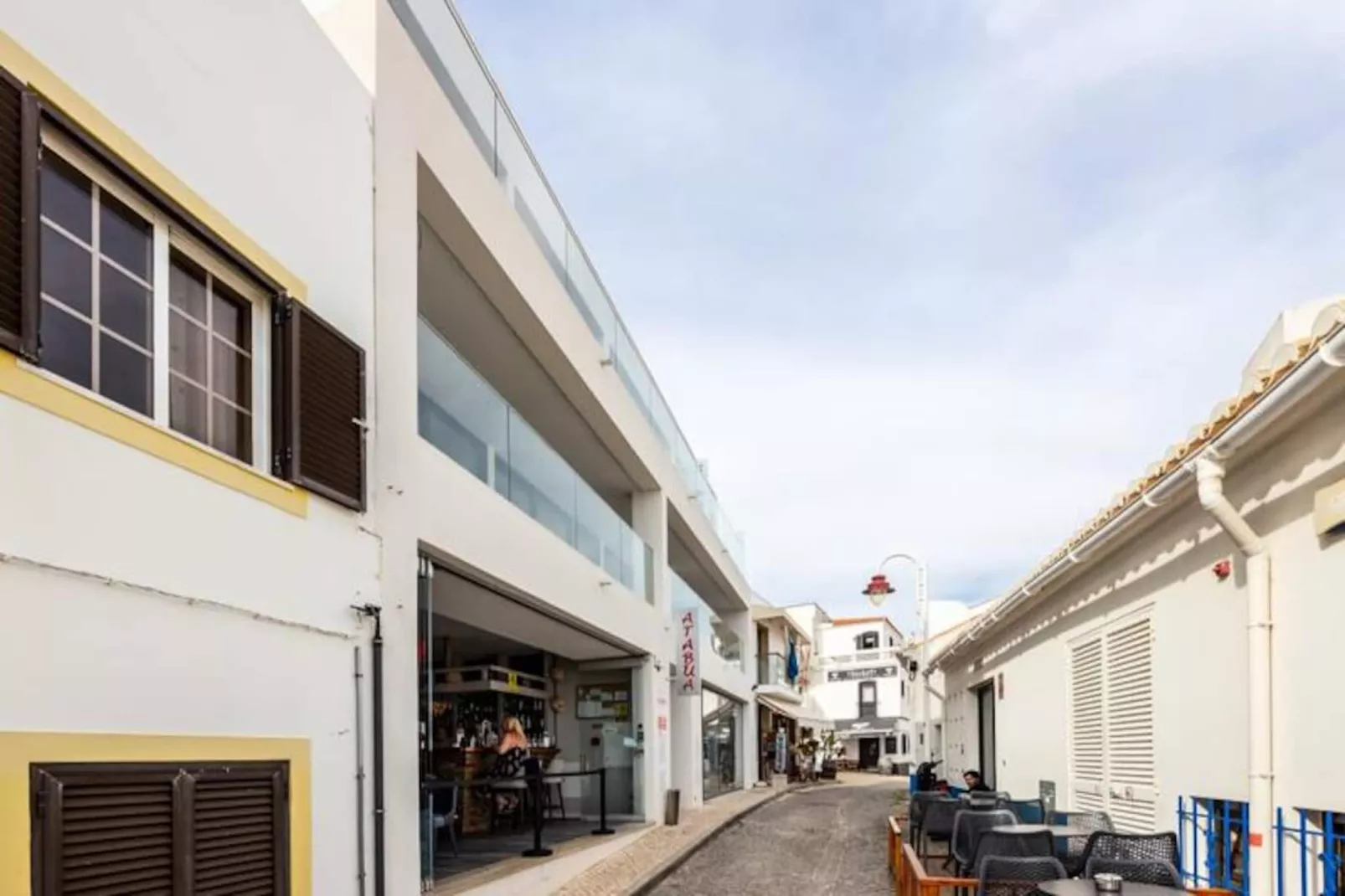 Frontline Seaview Apartment-Niet-getagd