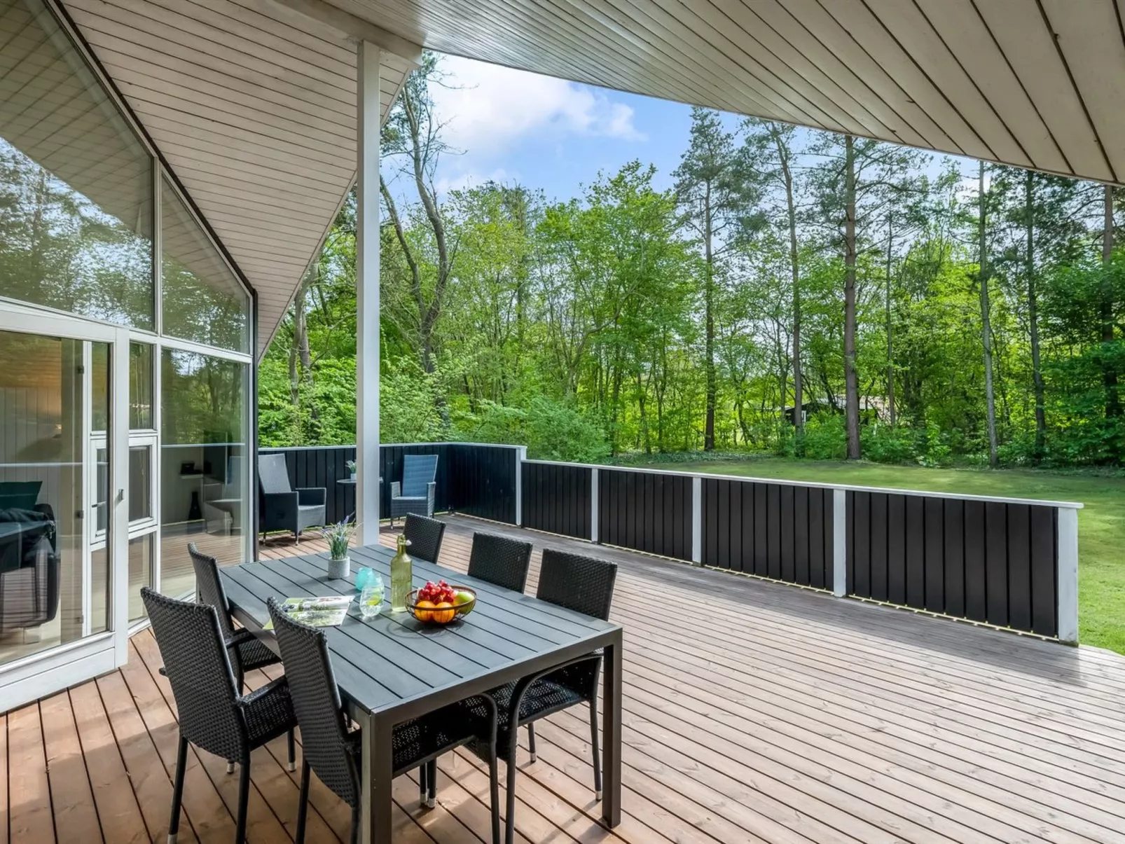 "Akule" - 10km from the sea-Buiten