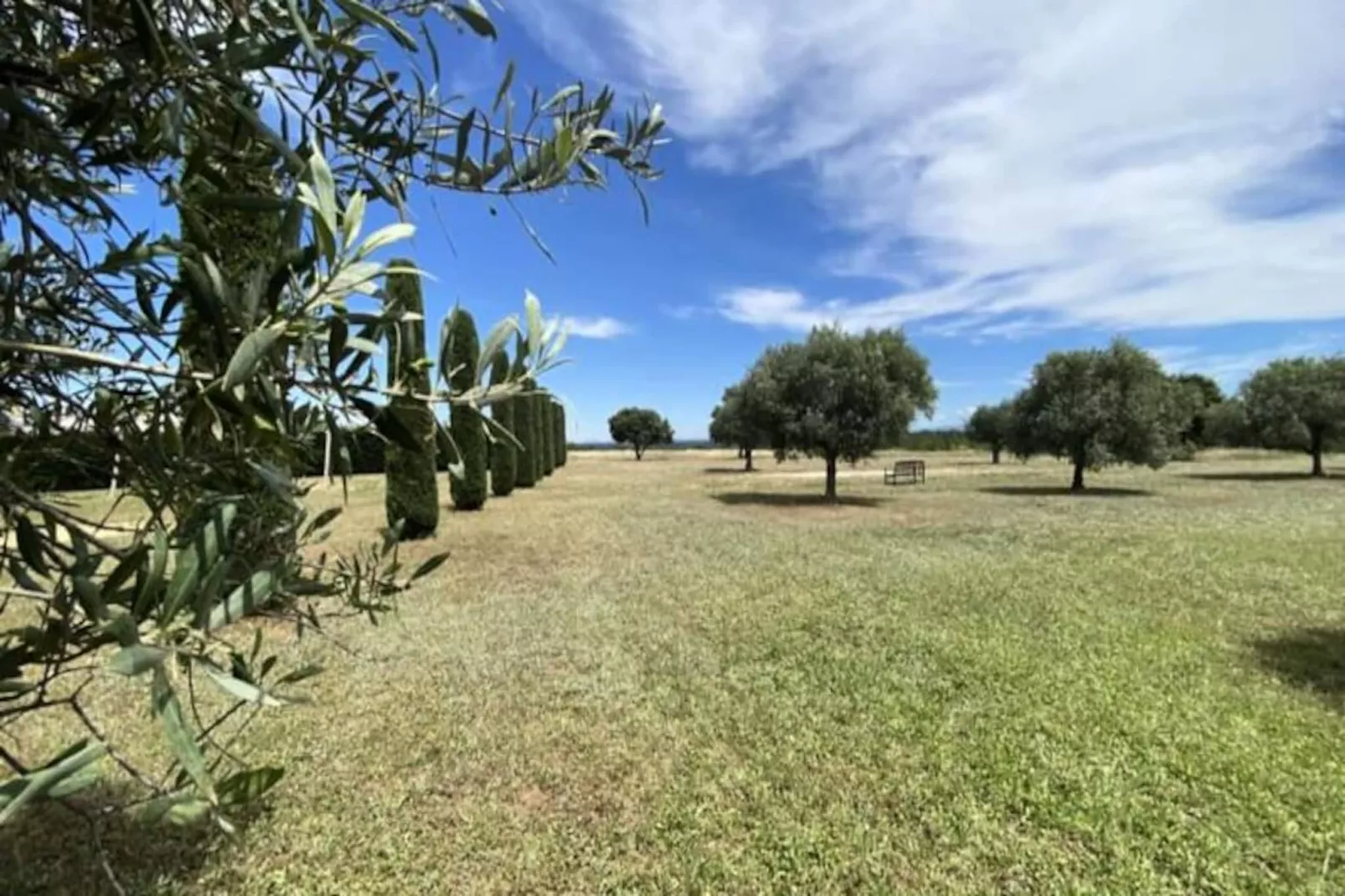 04b5 : Beau Studio Dans Un Mas Proven&ccedil;al - Piscine-Niet-getagd