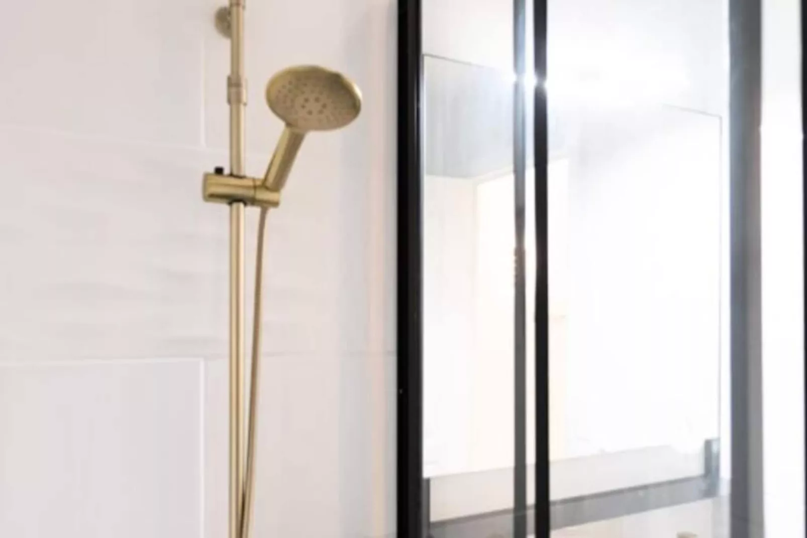 Résidence Appt Rez De Jardin  6 Personnes Avec Piscine, Tennis Et Parking Gratuit 21-Niet-getagd