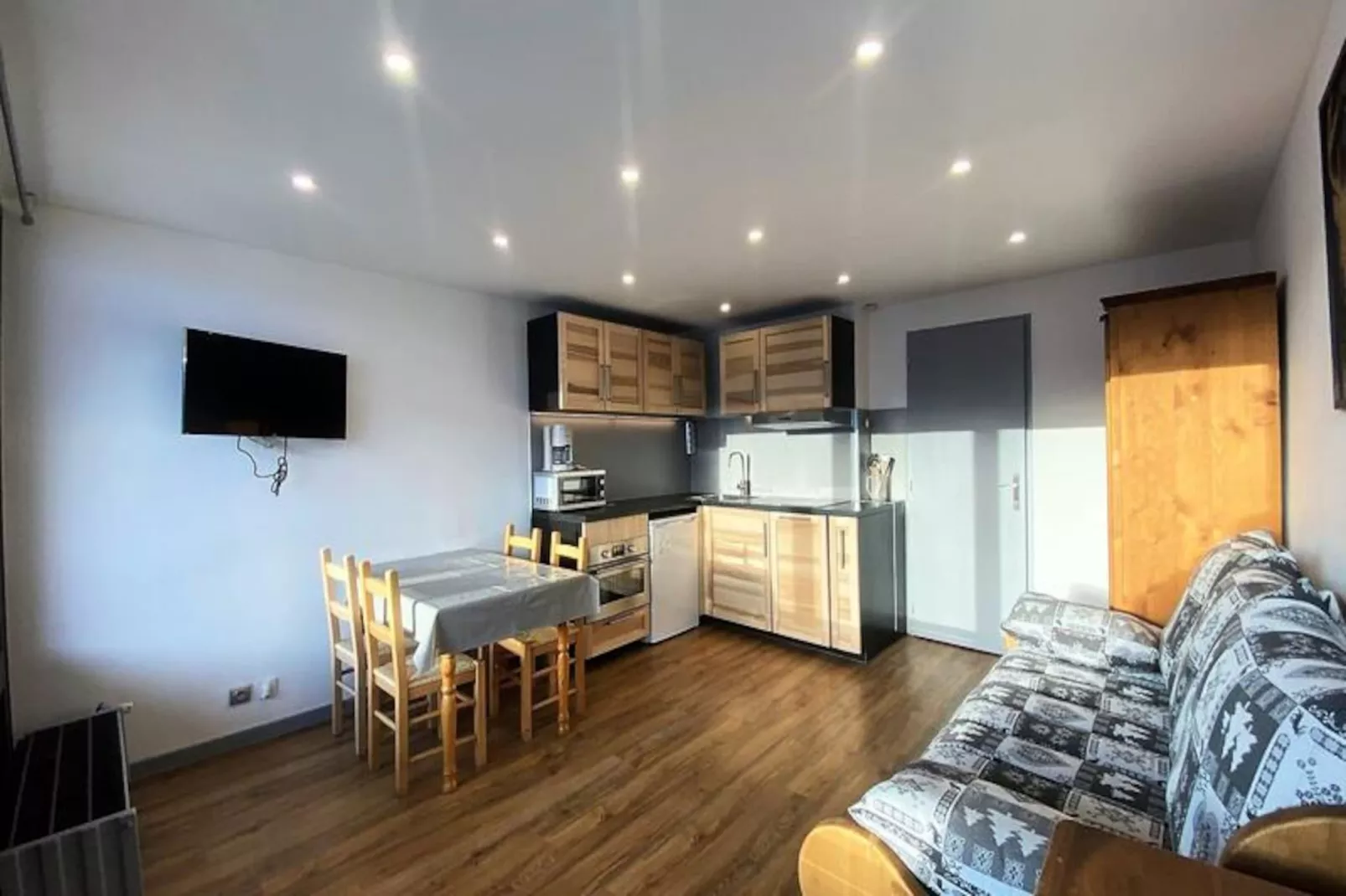 Résidence Neves-Niet-getagd