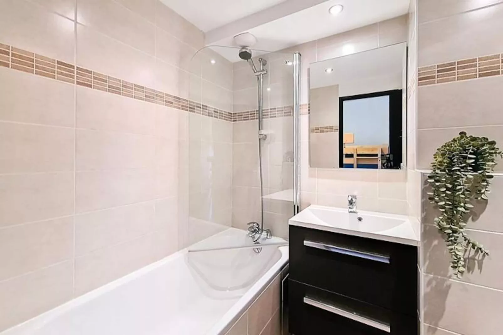 Résidence Median-Niet-getagd