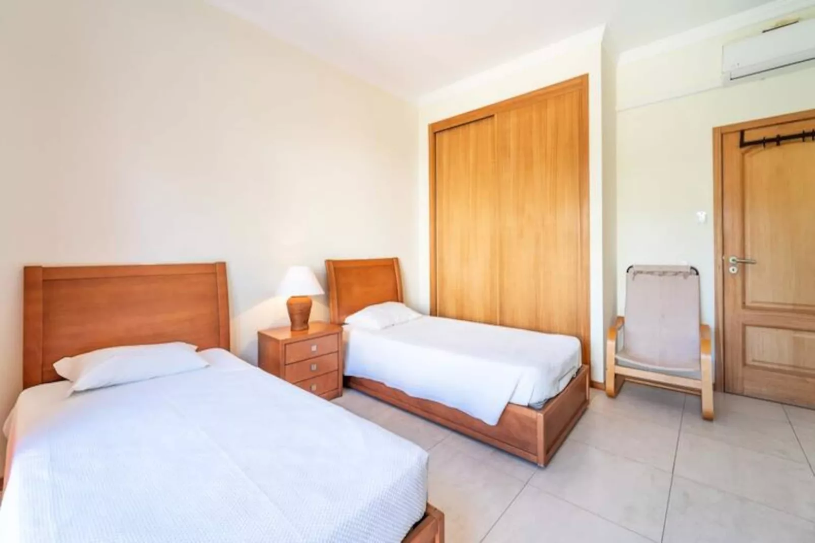 Maison à Guia-Niet-getagd