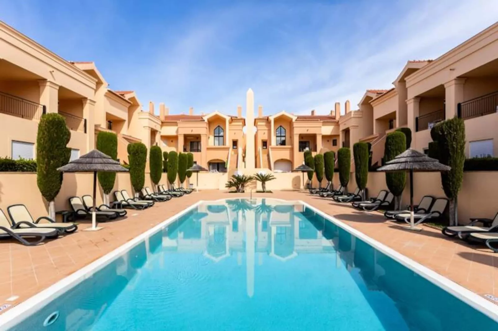 Baia Da Luz - Poolview Loft Aparment-Niet-getagd