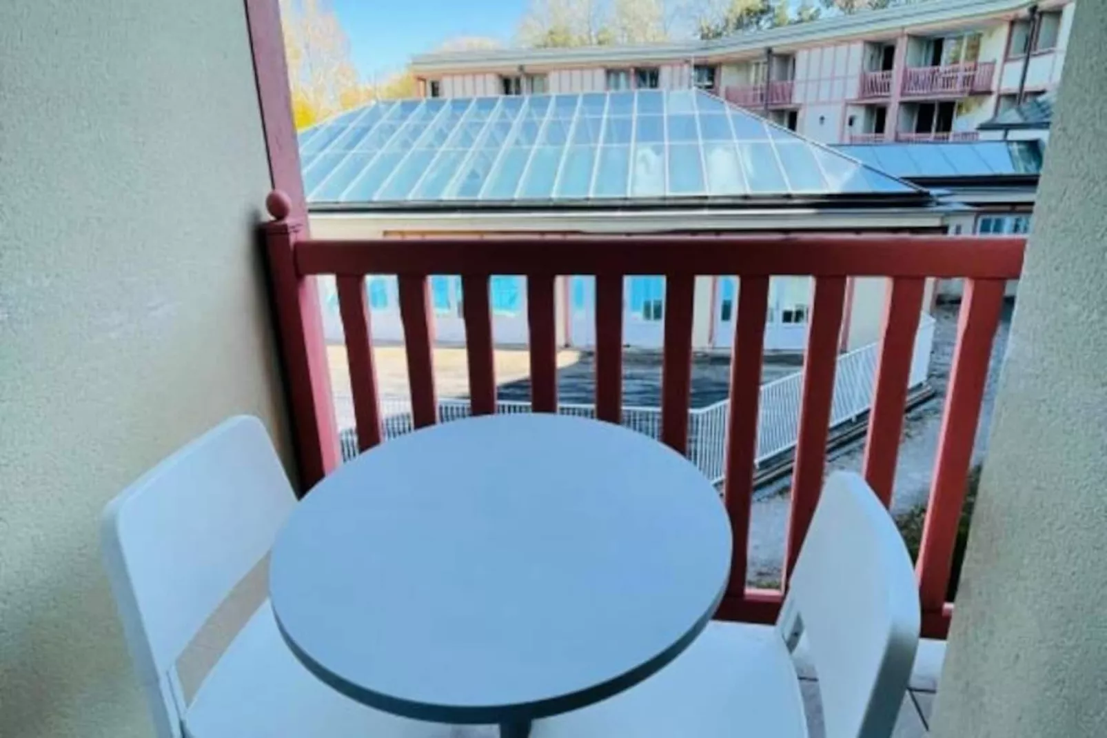 Résidence Charmant Appartement Pour 5 Pers Avec Piscine, Parking Et Tennis-Niet-getagd