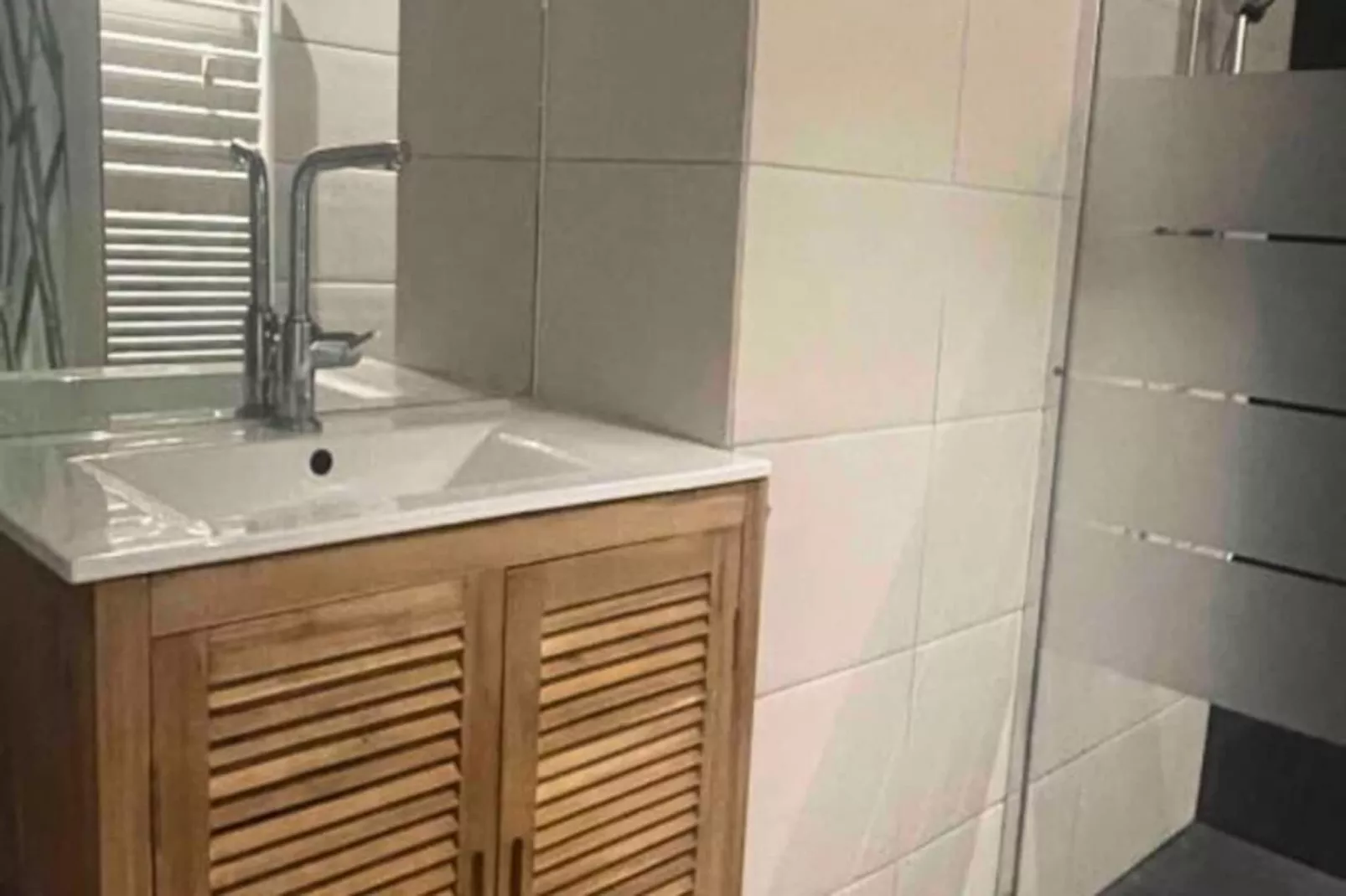 Résidence Appartement Spacieux Et Lumineux-Niet-getagd